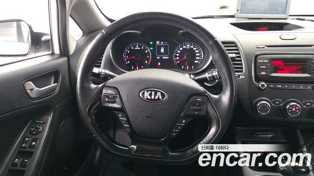 Kia K3 2018 — photo 19