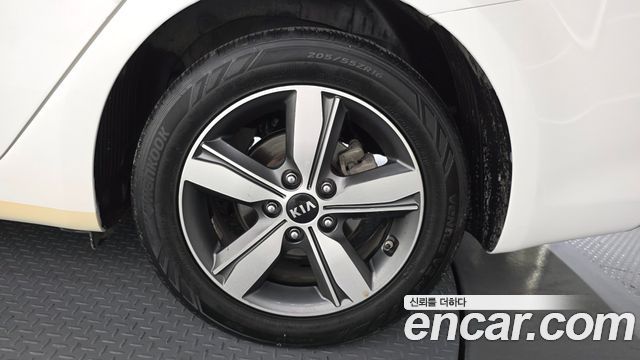 Kia K3 2018 — photo 7