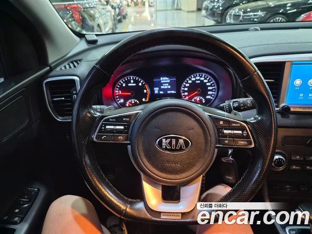 Kia Sportage 2019 — photo 8