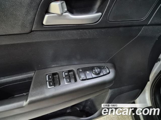 Kia Sportage 2019 — photo 16