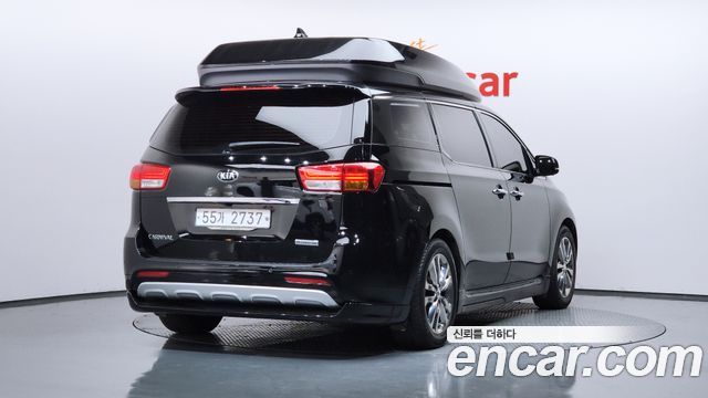 Kia Canival 2018 — photo 2