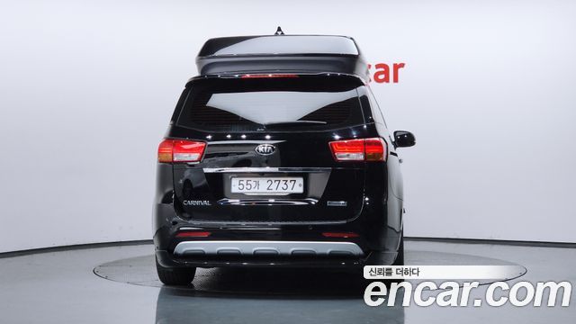 Kia Canival 2018 — photo 4