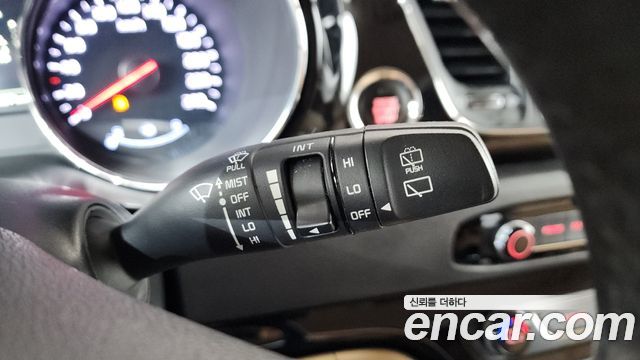 Kia Canival 2018 — photo 18