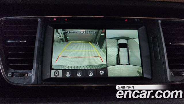 Kia Canival 2018 — photo 21