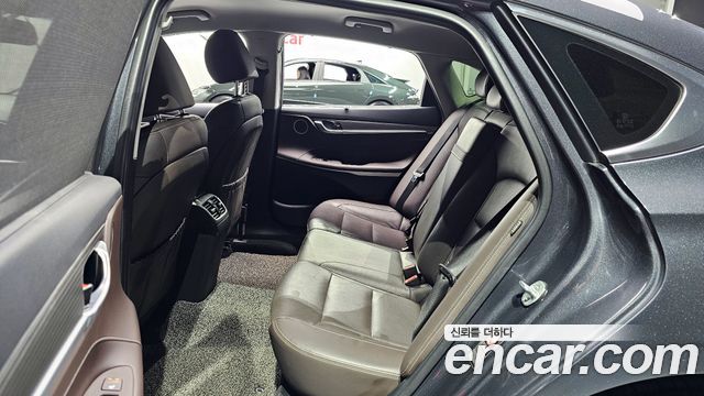 Hyundai Grandeur 2018 — photo 11