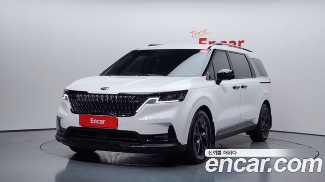 Kia Canival 2021 — photo 1