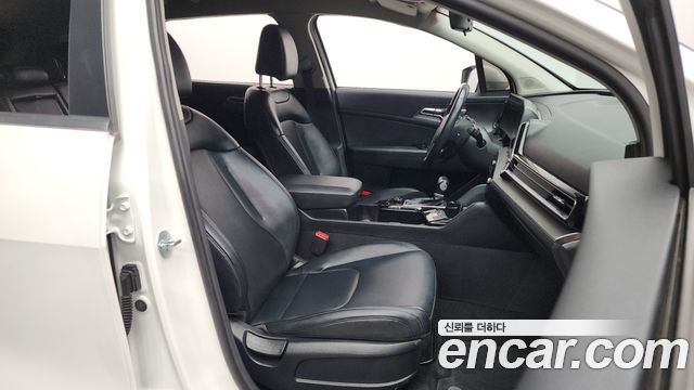 Kia Sportage 2022 — photo 11