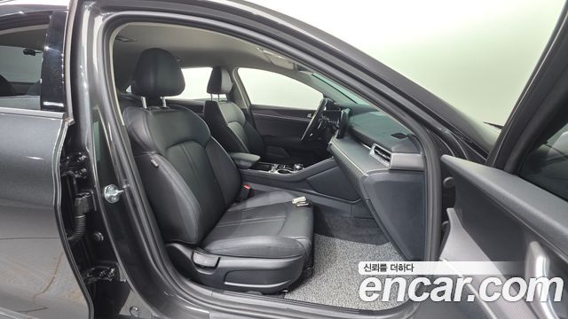 Kia K5 2023 — photo 13
