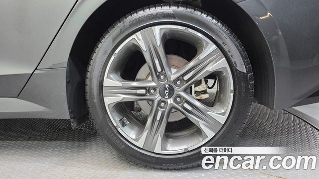 Kia K5 2023 — photo 7