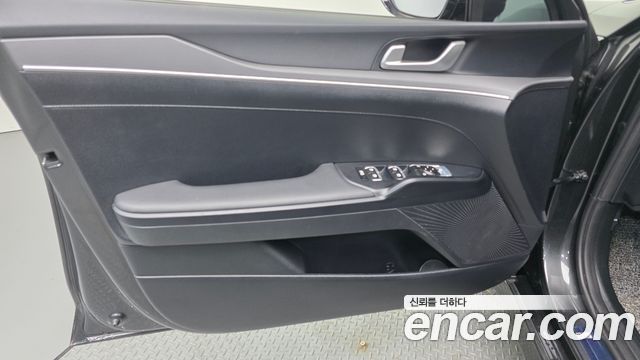 Kia K5 2023 — photo 14