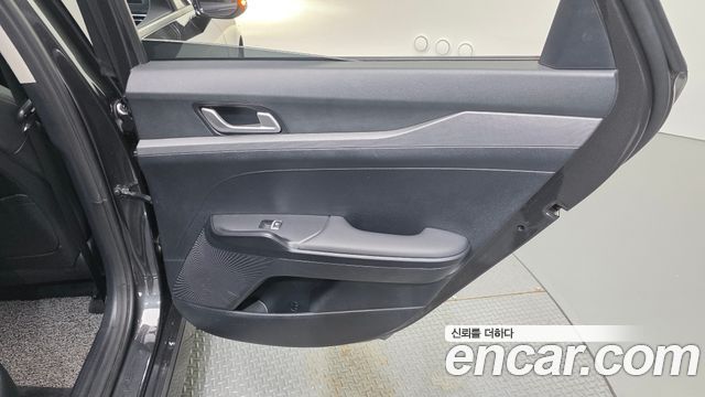 Kia K5 2023 — photo 15