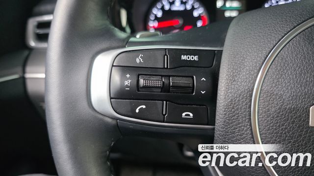 Kia K5 2023 — photo 30
