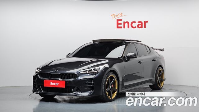 Kia Stinger 2018 — фото 1