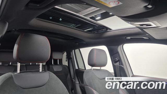 Mercedes-Benz GLB-Class 2023 — photo 13