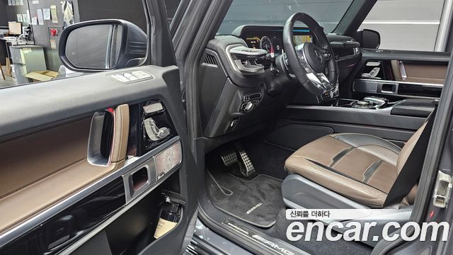 Mercedes-Benz G-Class 2021 — photo 13