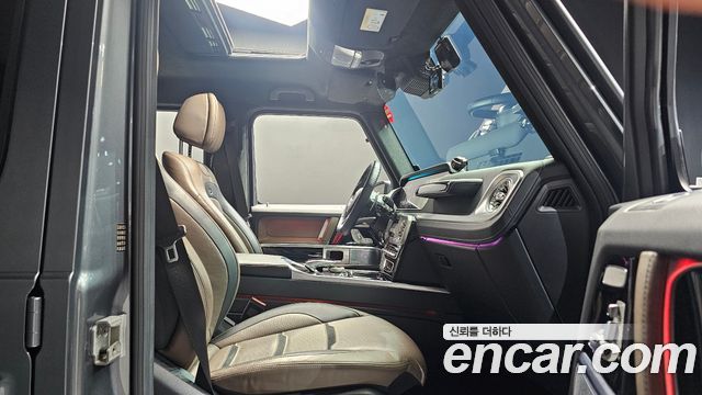 Mercedes-Benz G-Class 2021 — photo 16