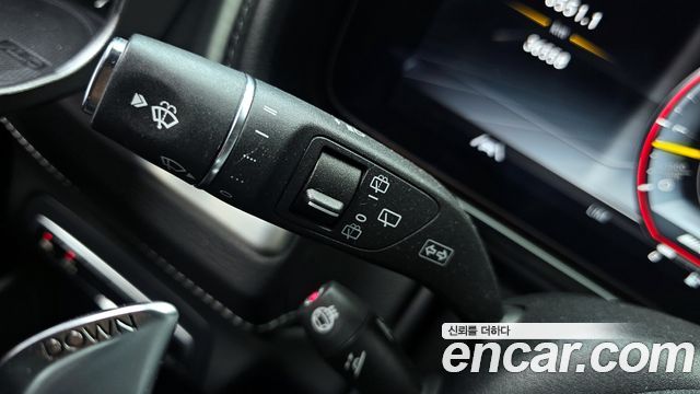 Mercedes-Benz G-Class 2021 — photo 28