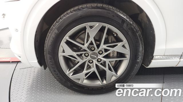 Genesis GV70 2023 — photo 5