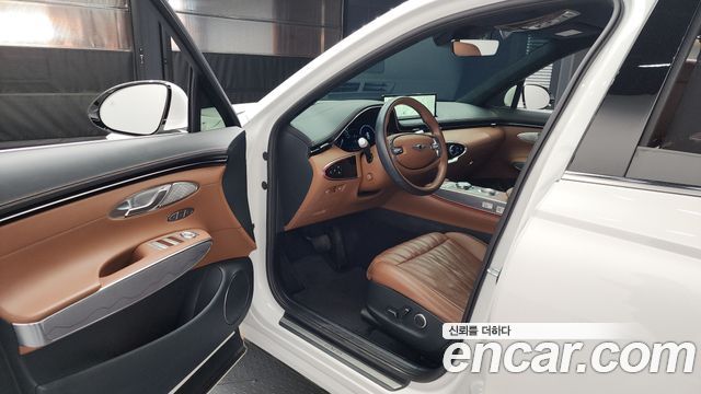 Genesis GV70 2023 — photo 10