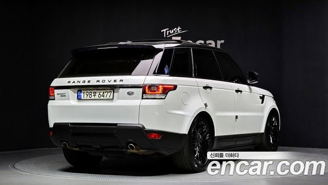 Land Rover Range Rover Sport 2016 — photo 2