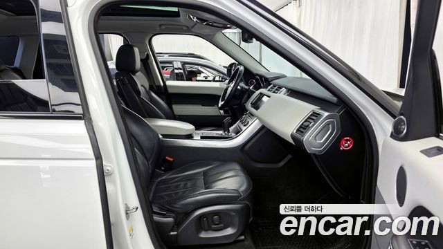 Land Rover Range Rover Sport 2016 — photo 11