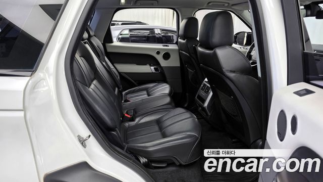 Land Rover Range Rover Sport 2016 — photo 12