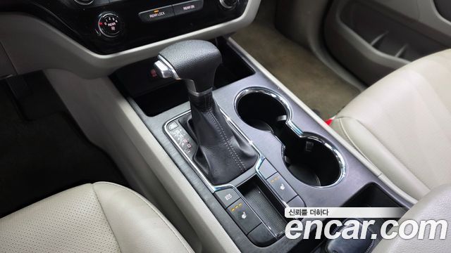 Kia Canival 2019 — photo 12