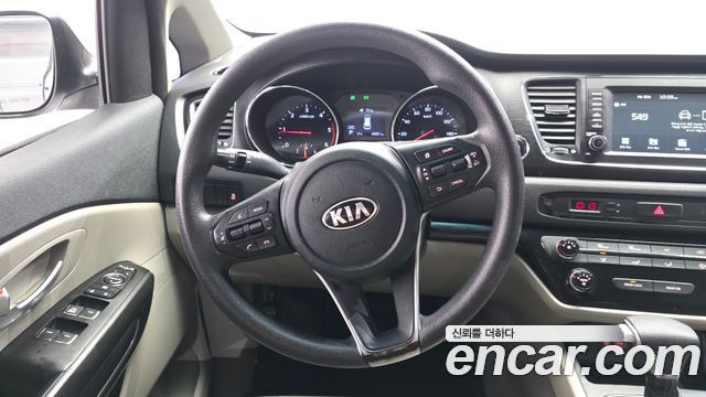 Kia Canival 2019 — photo 19