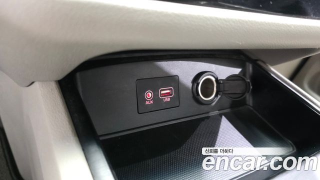 Kia Canival 2019 — photo 16
