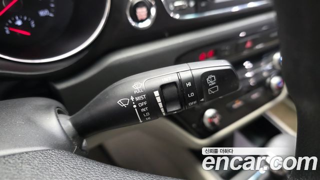Kia Canival 2019 — photo 28
