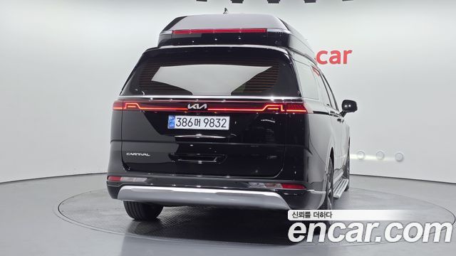 Kia Canival 2022 — photo 4