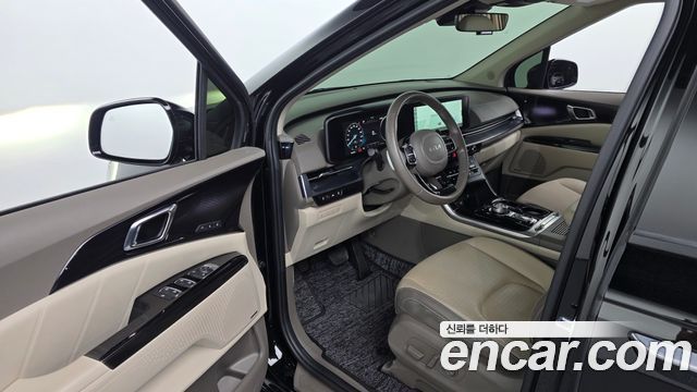 Kia Canival 2022 — photo 10