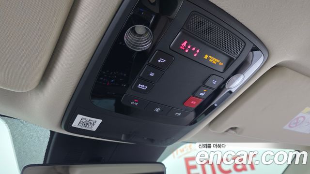 Kia Canival 2022 — photo 16