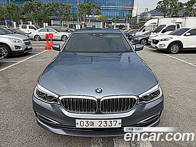 BMW 5-Series 2018 — photo 3