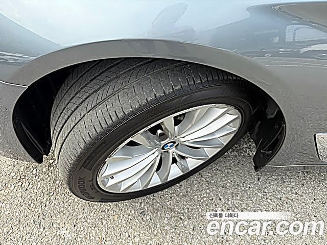 BMW 5-Series 2018 — photo 5
