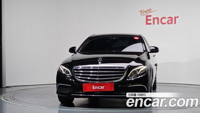 Mercedes-Benz E-Class 2019 — photo 3