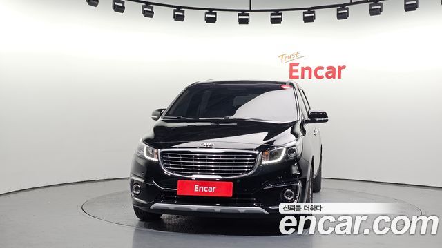 Kia Canival 2018 — photo 3