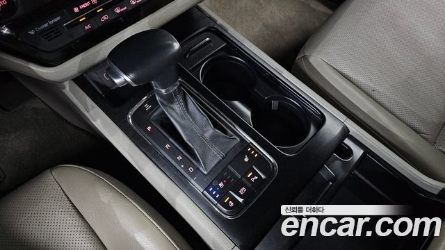Kia Canival 2018 — photo 9