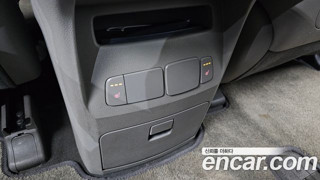 Kia Canival 2018 — photo 18