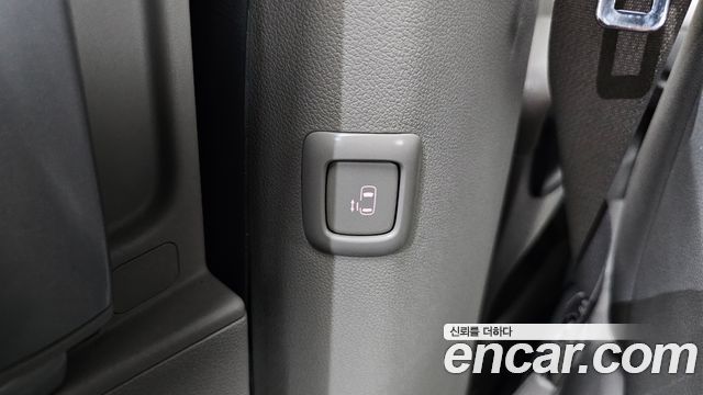 Kia Canival 2018 — photo 19