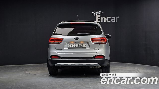 Kia Sorento 2016 — photo 4