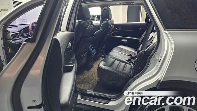 Kia Sorento 2016 — photo 16