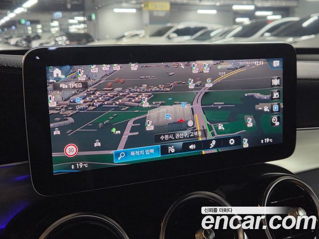 Mercedes-Benz GLC-Class 2022 — photo 14