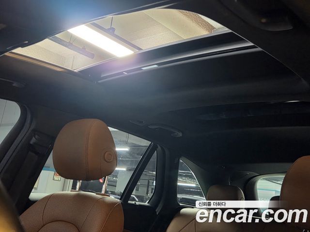 Mercedes-Benz GLC-Class 2022 — photo 18
