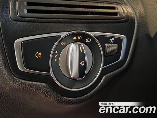 Mercedes-Benz GLC-Class 2022 — photo 19