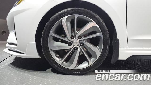Hyundai AVANTE 2019 — photo 5