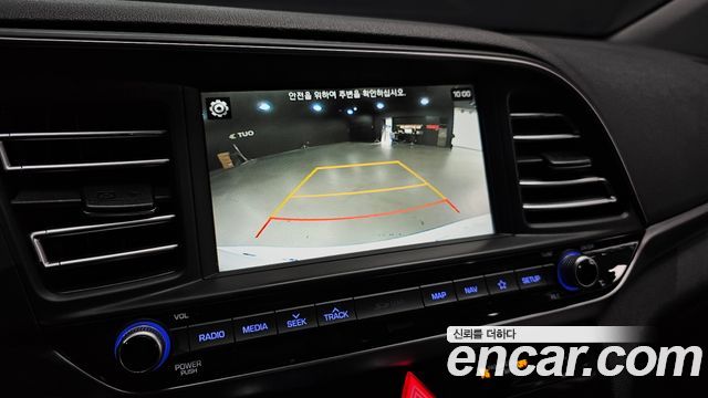 Hyundai AVANTE 2019 — photo 15