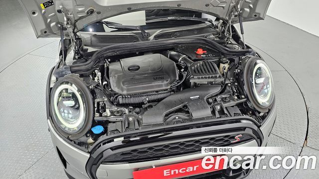 Mini Cooper Convertible 2024 — photo 6