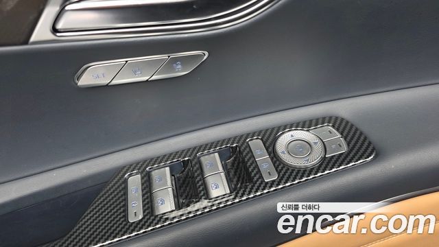 Genesis GV80 2020 — photo 27