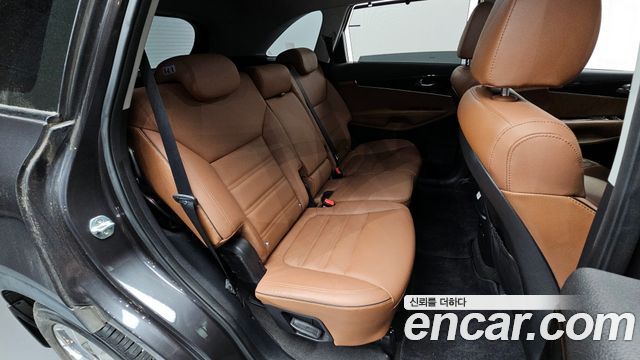 Kia Sorento 2019 — photo 17